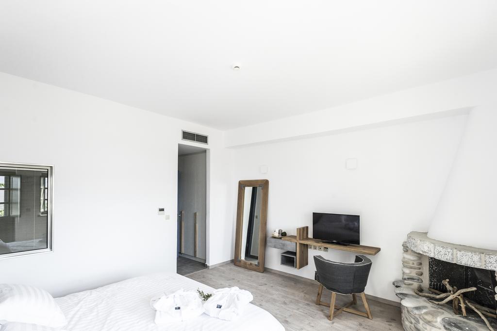 Alika Resort מלון 4*